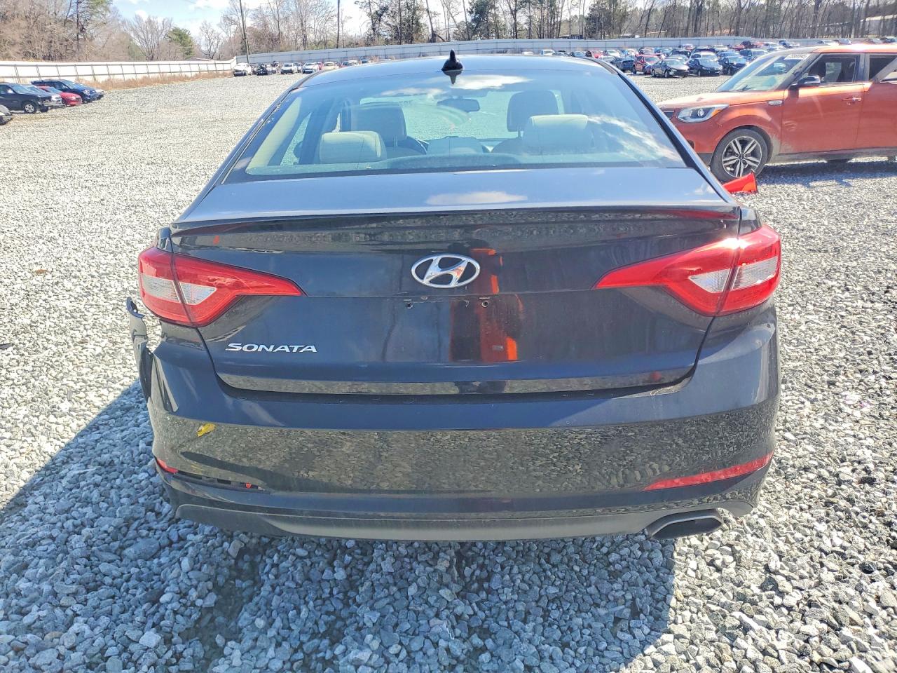2016 HYUNDAI SONATA SE photo 6