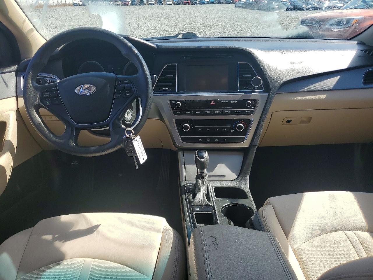 2016 HYUNDAI SONATA SE photo 8