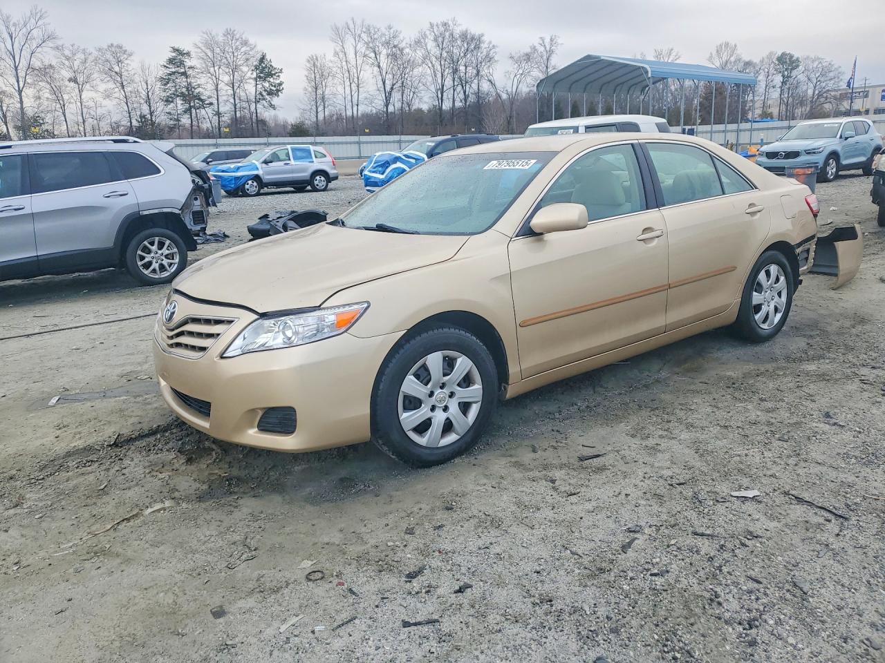 2011 TOYOTA CAMRY BASE photo 2