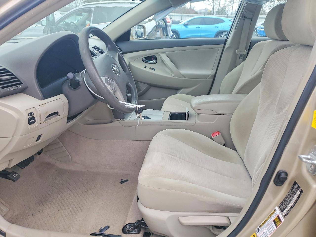 2011 TOYOTA CAMRY BASE photo 13