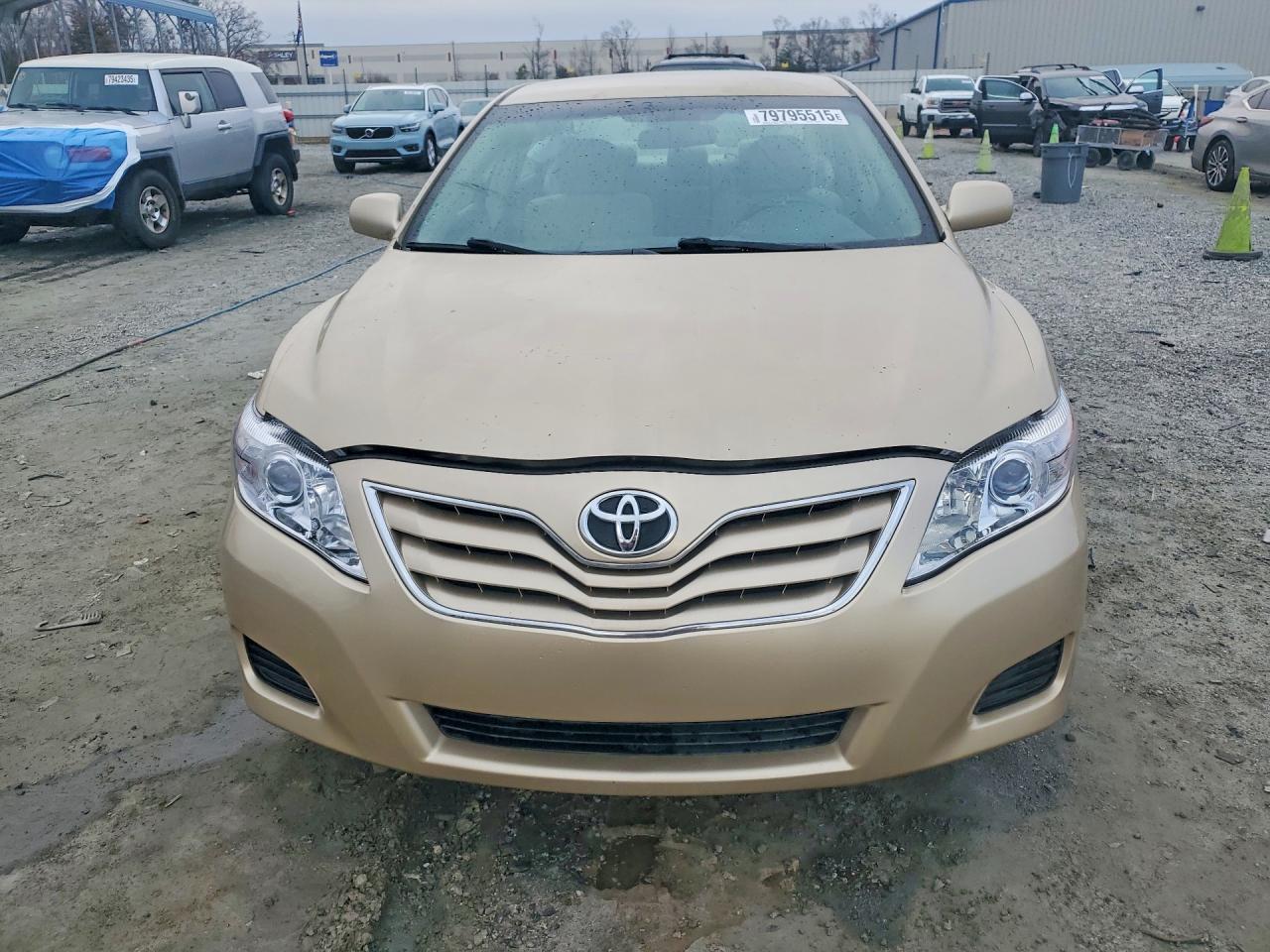 2011 TOYOTA CAMRY BASE photo 9