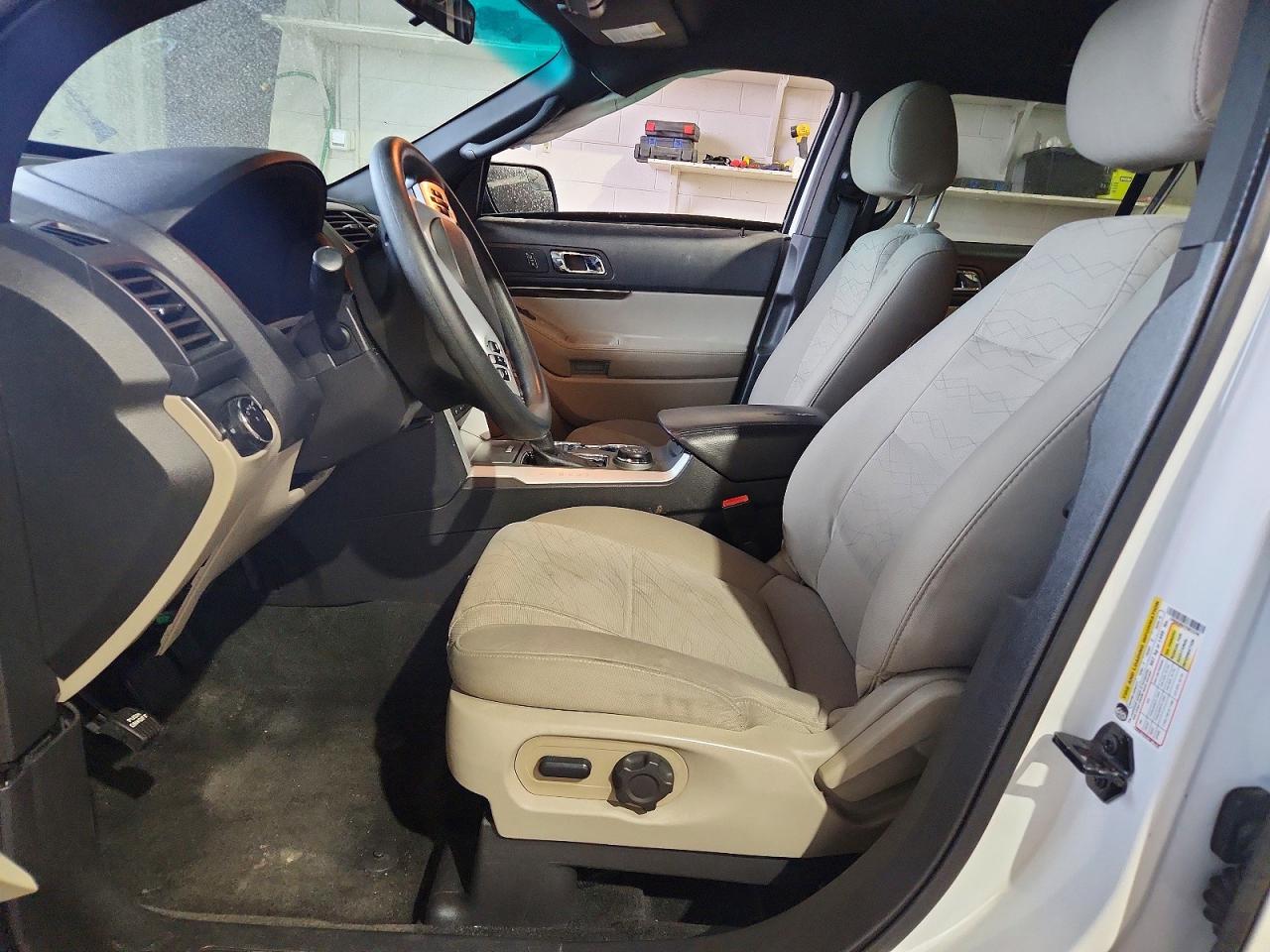 2015 FORD EXPLORER photo 7