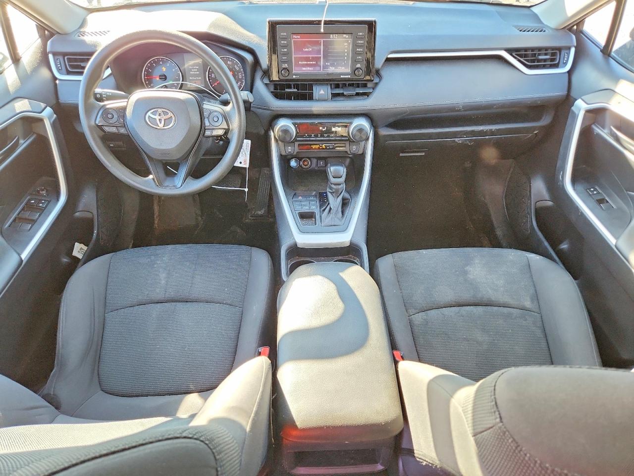 2021 TOYOTA RAV4 LE photo 15