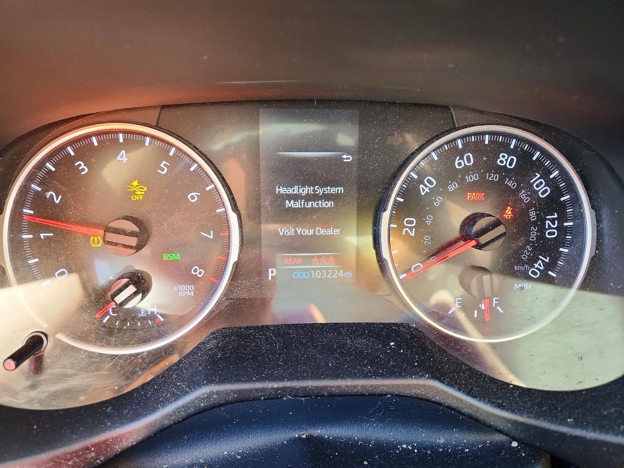 2021 TOYOTA RAV4 LE photo 17