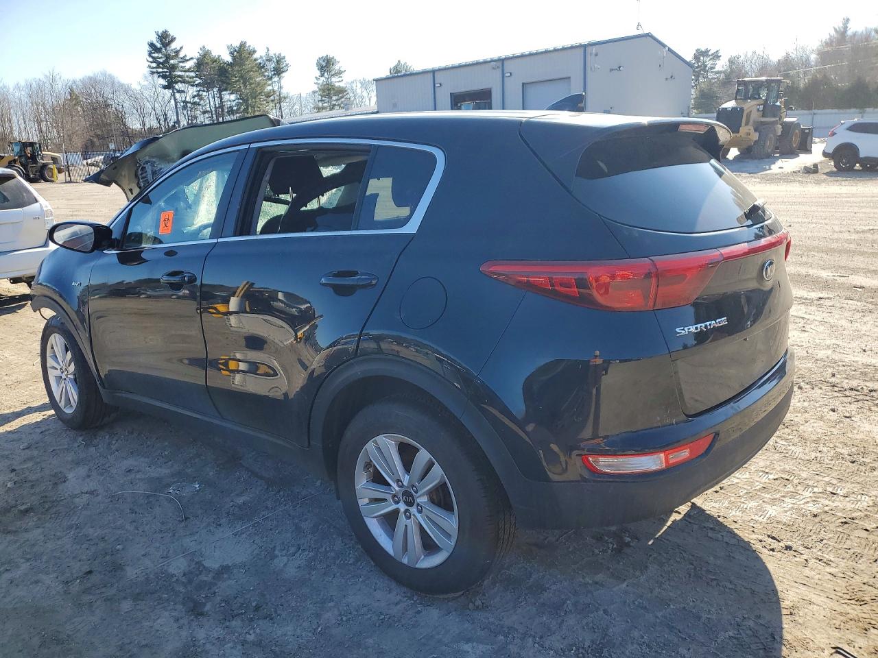 2019 KIA SPORTAGE LX photo 3
