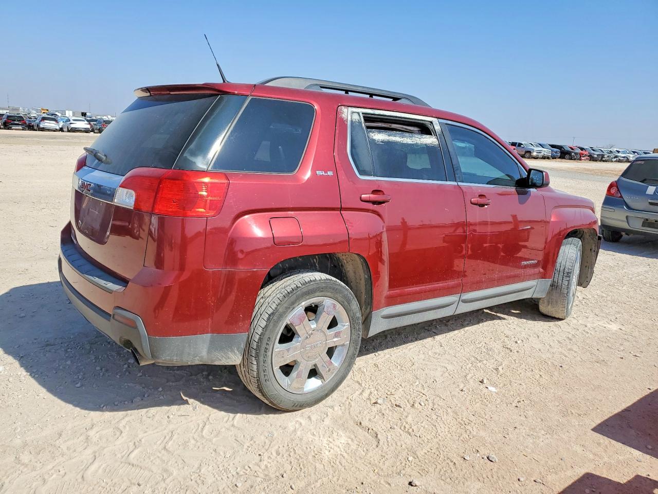 2011 GMC TERRAIN SLE photo 5