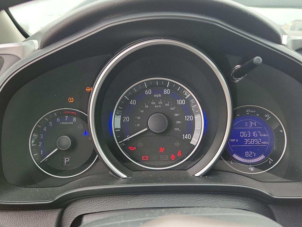 2016 HONDA FIT LX photo 9