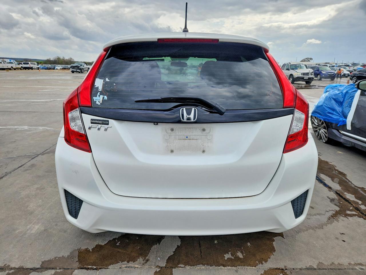 2016 HONDA FIT LX photo 6