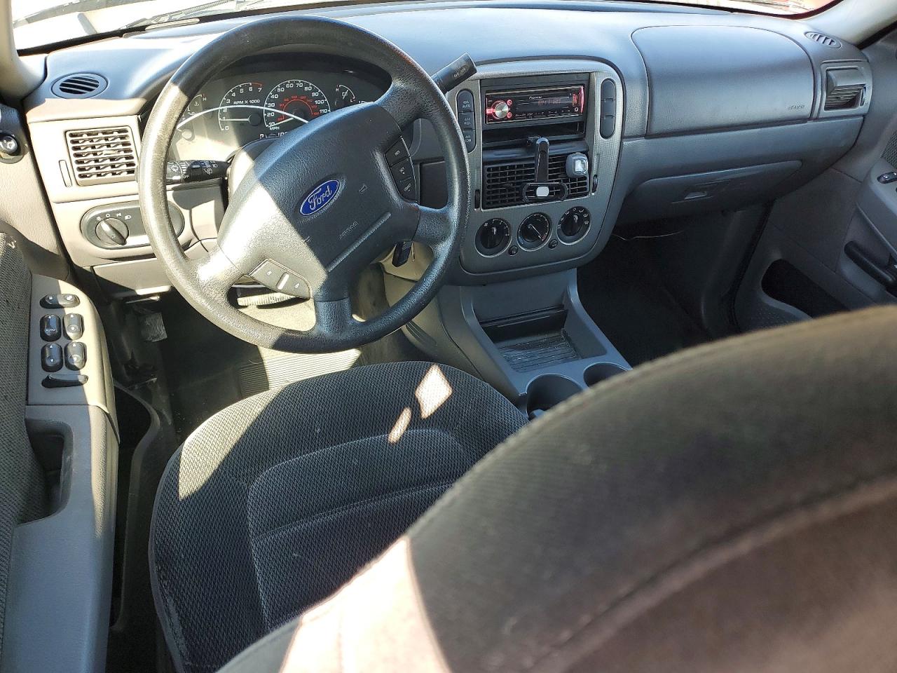 2002 FORD EXPLORER XLT photo 15