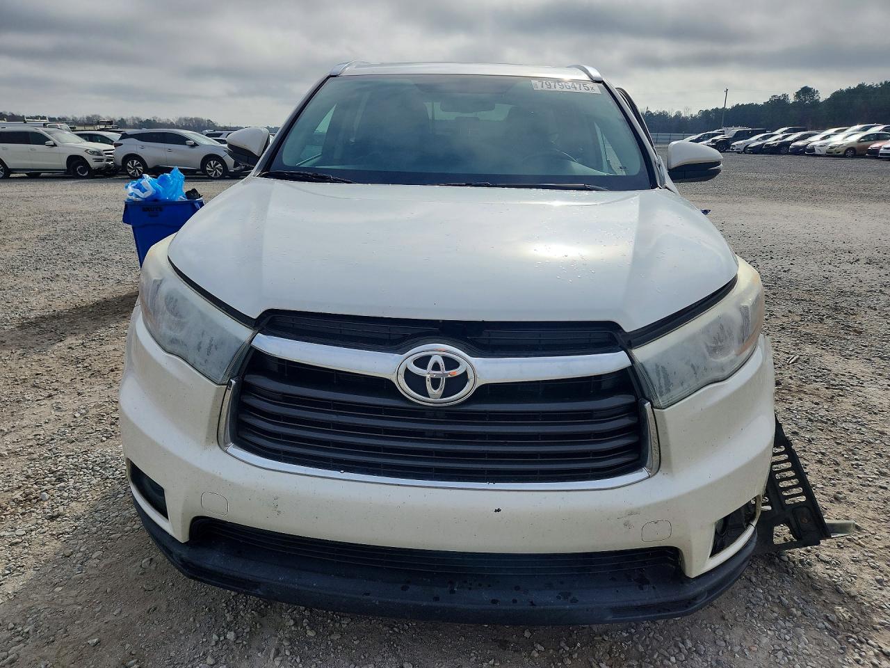 2016 TOYOTA HIGHLANDER XLE photo 9
