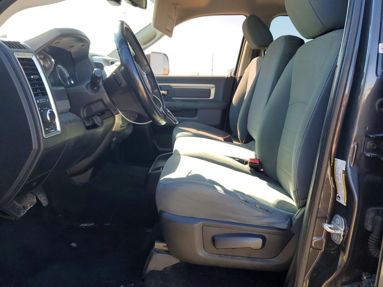 2018 RAM 2500 SLT photo 13