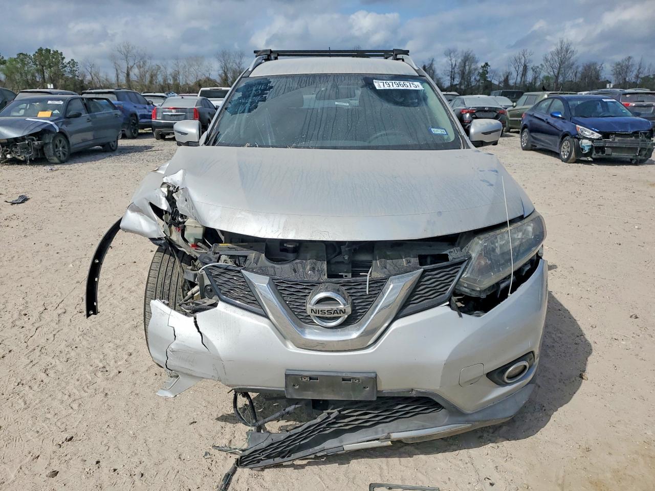 2016 NISSAN ROGUE SV photo 5