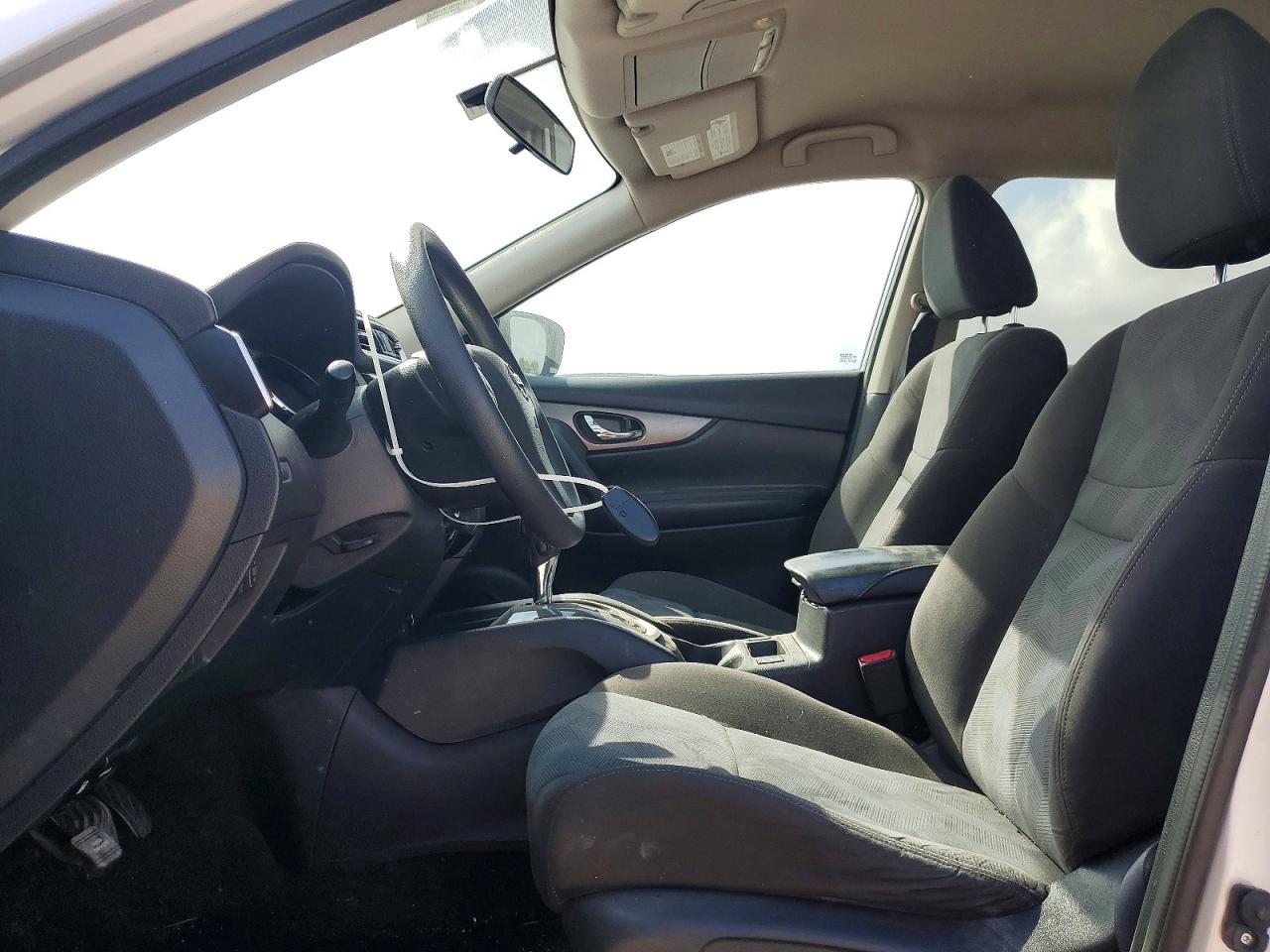 2016 NISSAN ROGUE SV photo 7