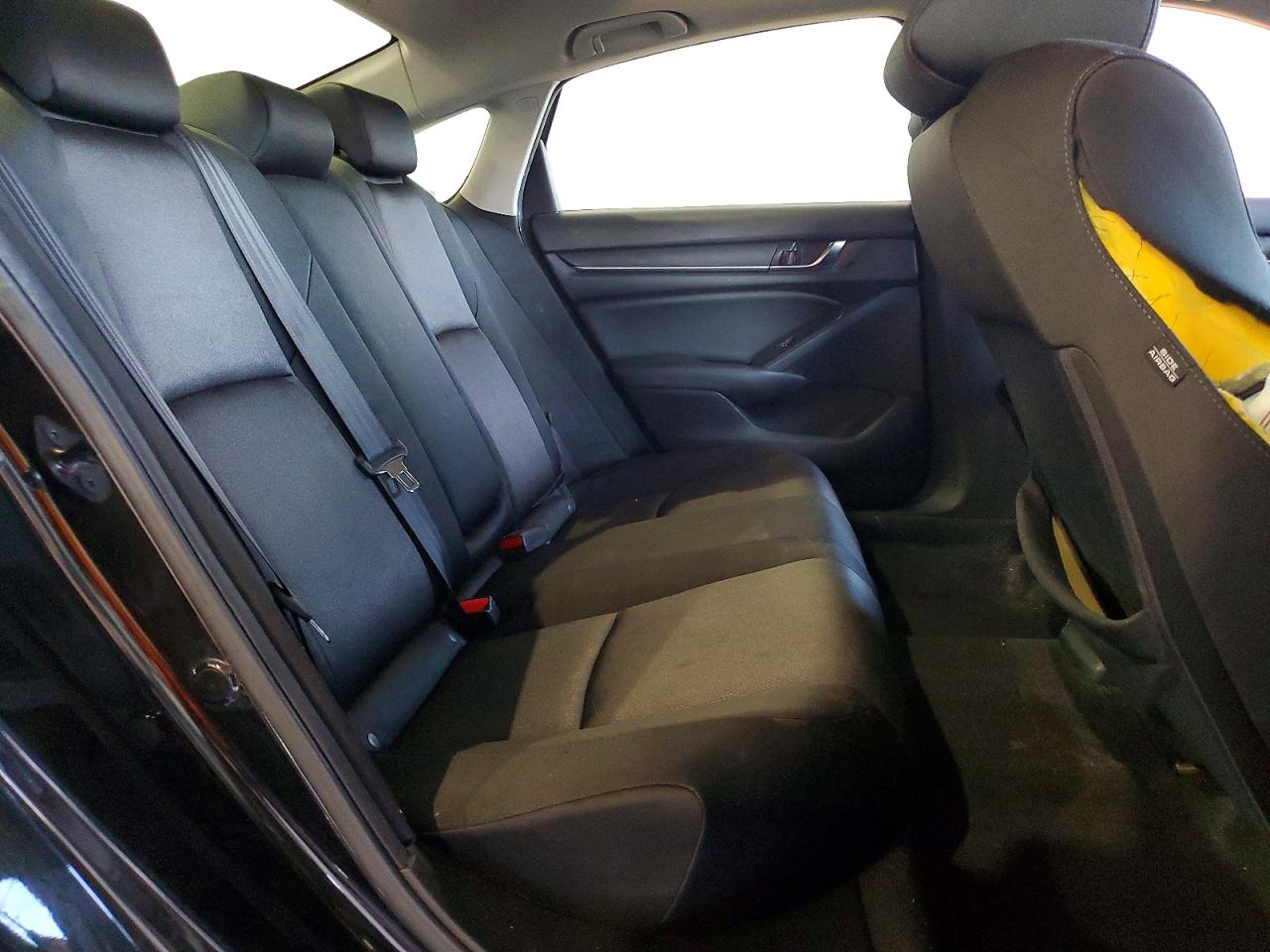 2020 HONDA ACCORD EX photo 28
