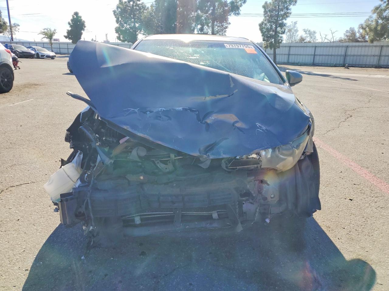 2016 TOYOTA CAMRY SE photo 13