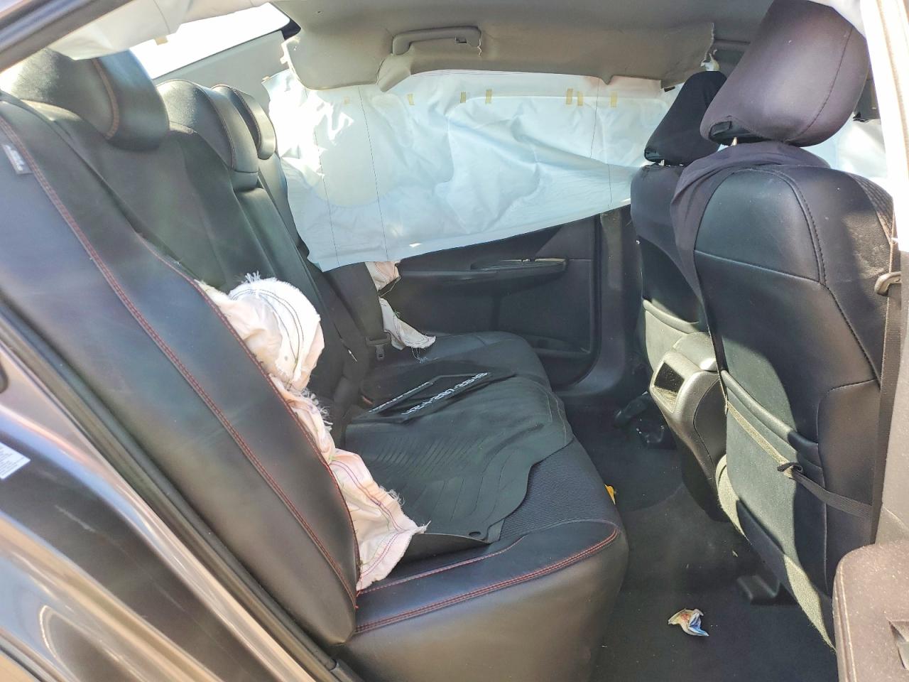 2016 TOYOTA CAMRY SE photo 28