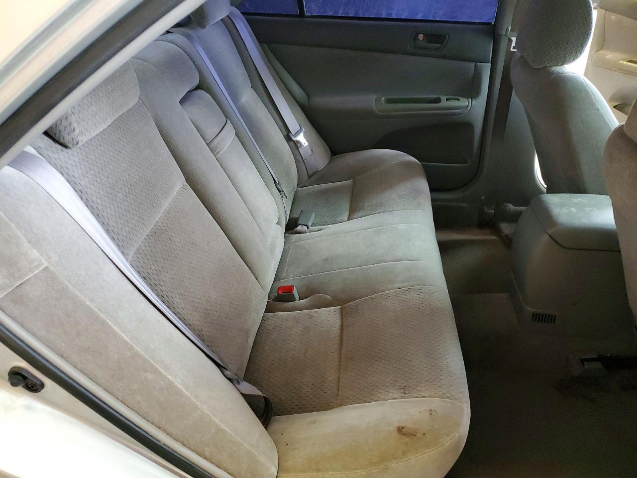 2002 TOYOTA CAMRY photo 19
