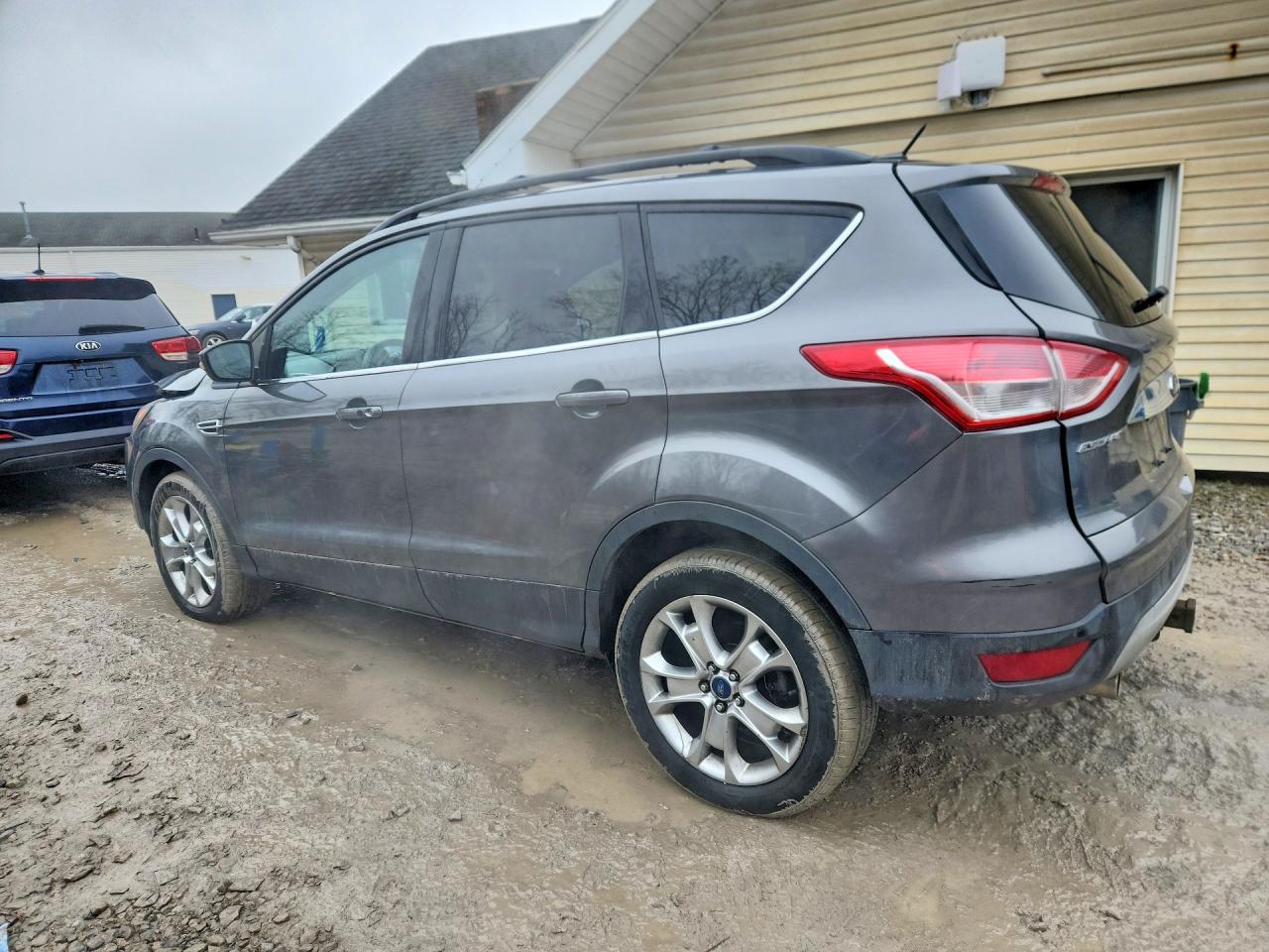 2013 FORD ESCAPE SEL photo 2