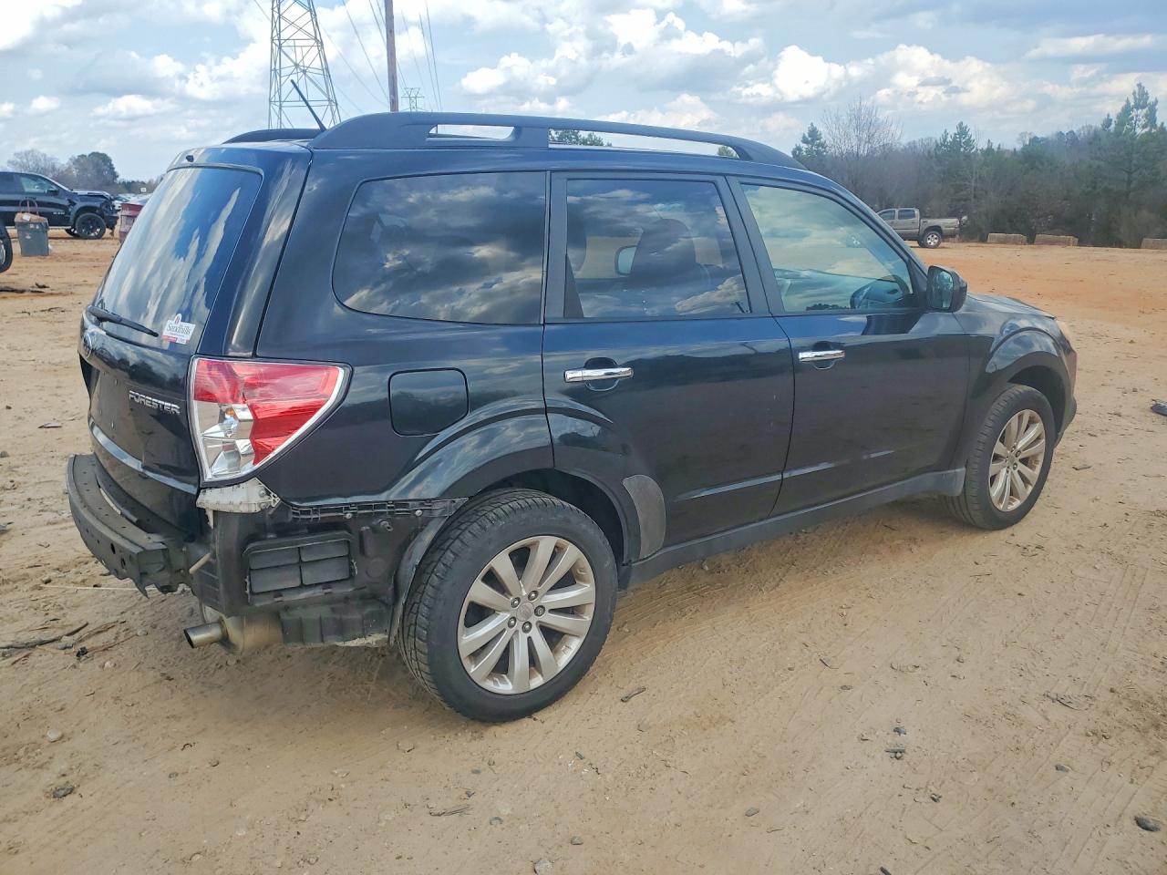 2011 SUBARU FORESTER 2.5X PREMIUM photo 7