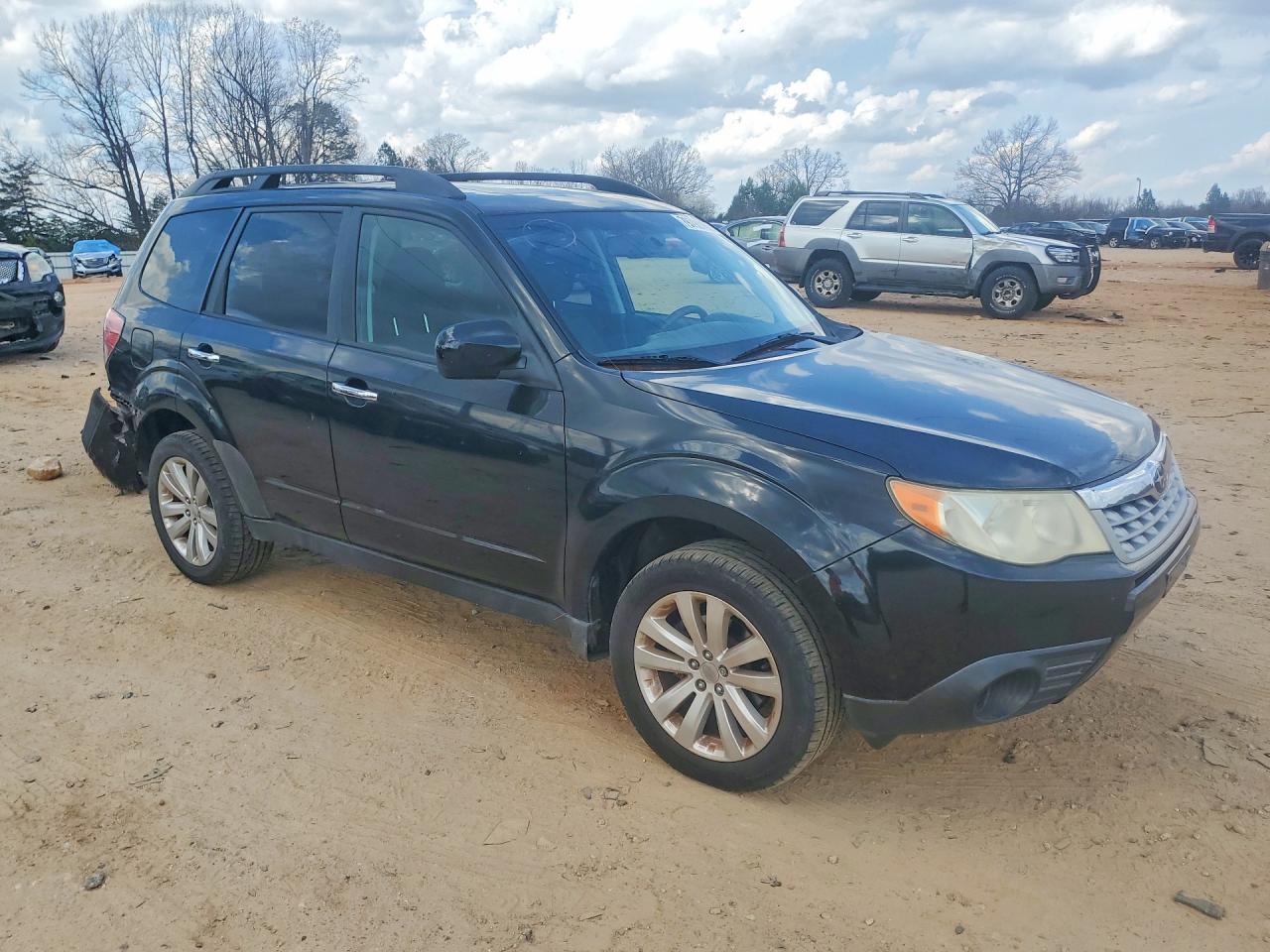 2011 SUBARU FORESTER 2.5X PREMIUM photo 10