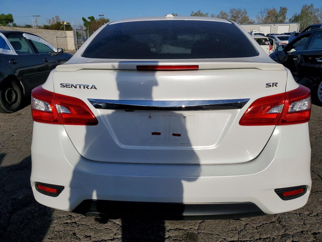 2016 NISSAN SENTRA SR photo 11