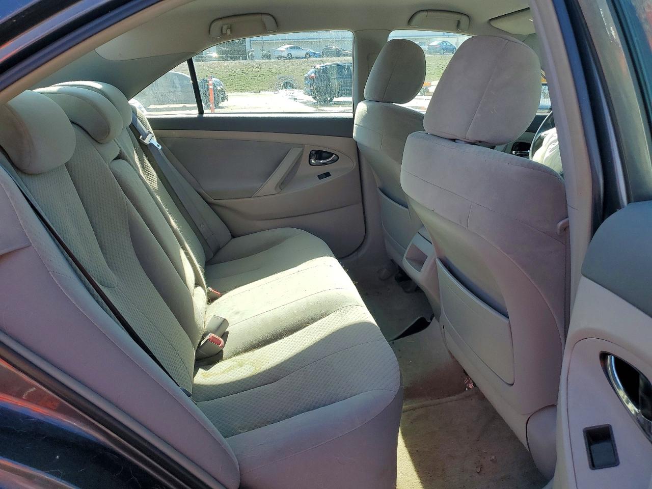 2009 TOYOTA CAMRY LE photo 28