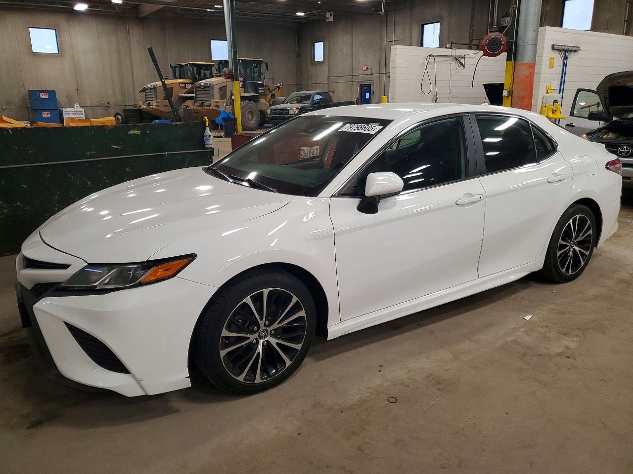 2019 TOYOTA CAMRY