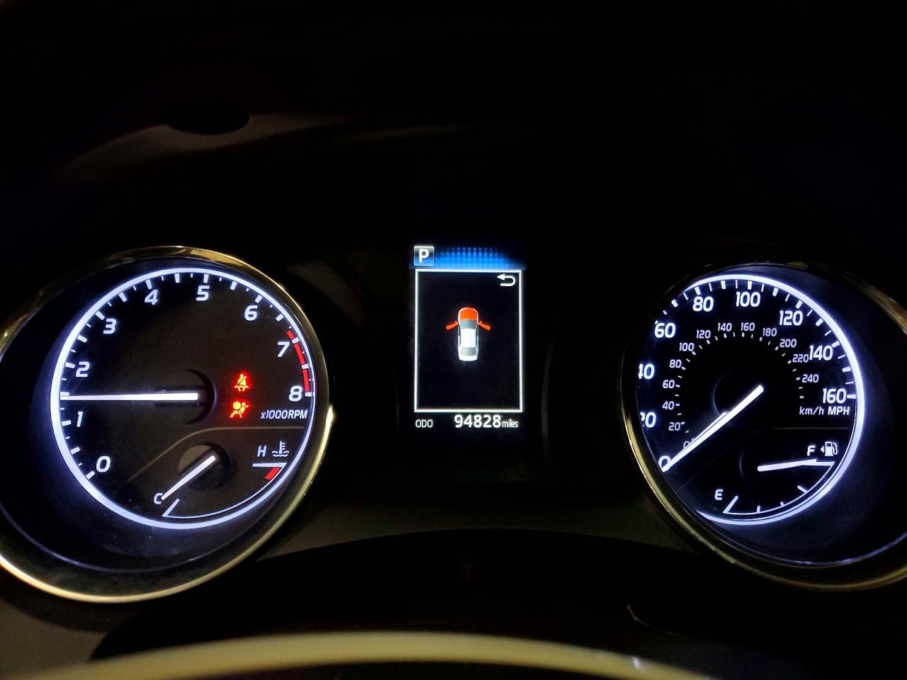 2019 TOYOTA CAMRY SE photo 17