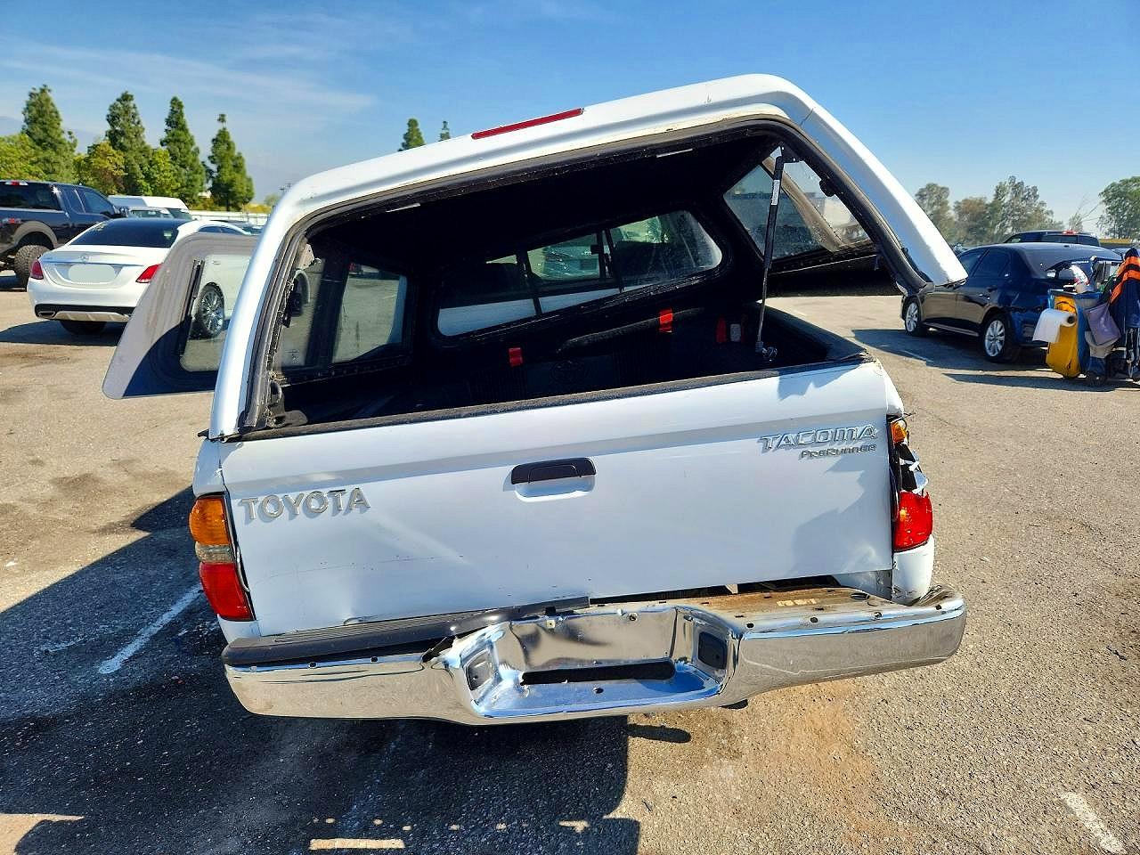 2004 TOYOTA TACOMA PRERUNNER photo 6