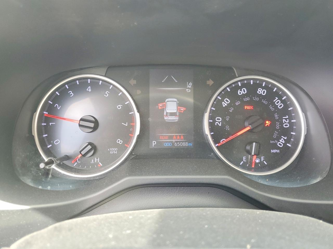 2021 TOYOTA RAV4 LE photo 9