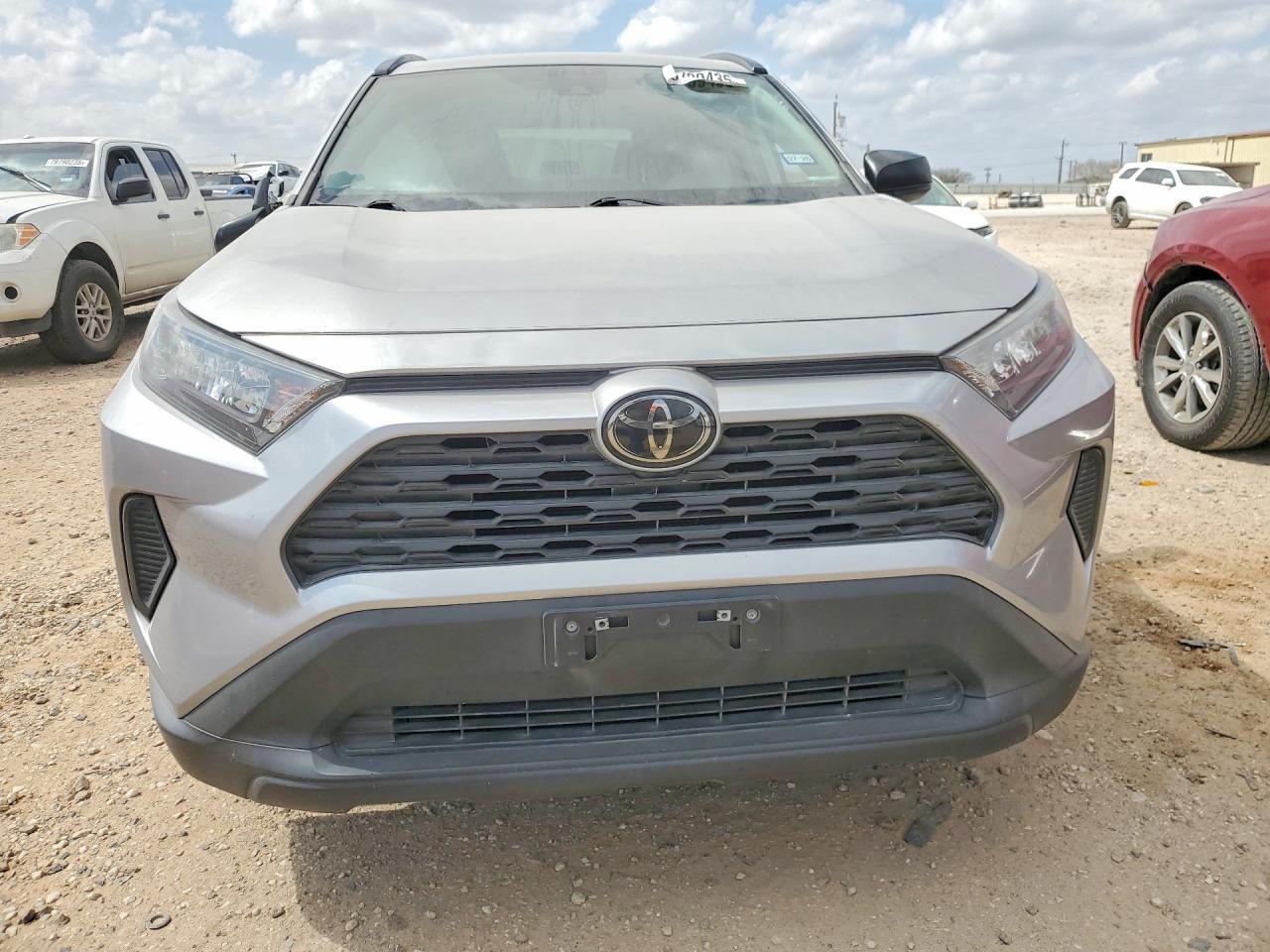 2021 TOYOTA RAV4 LE photo 5