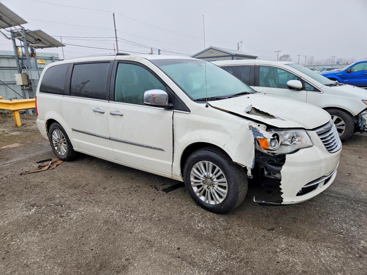 2012 CHRYSLER TOWN & COUNTRY LIMITED photo 10