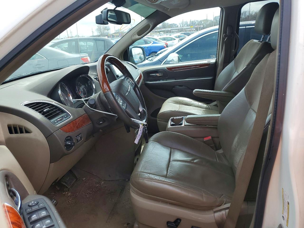 2012 CHRYSLER TOWN & COUNTRY LIMITED photo 19