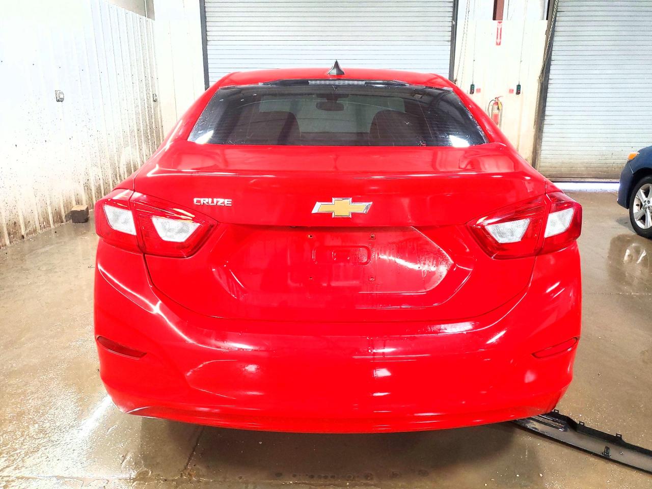 2017 CHEVROLET CRUZE LS photo 6