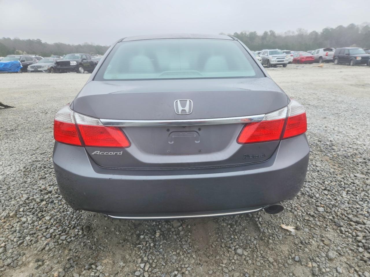 2013 HONDA ACCORD LX photo 16