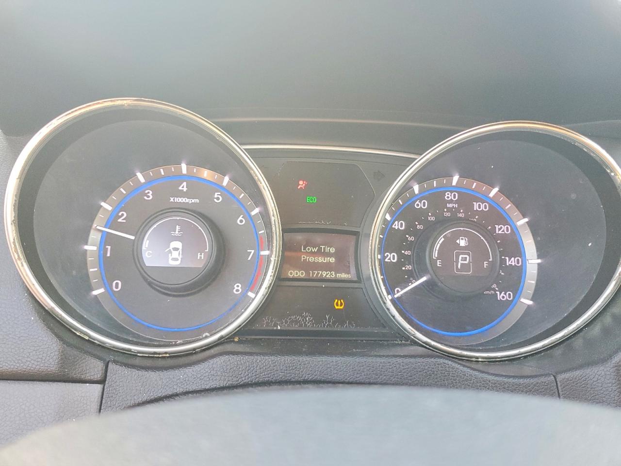 2013 HYUNDAI SONATA GLS photo 25