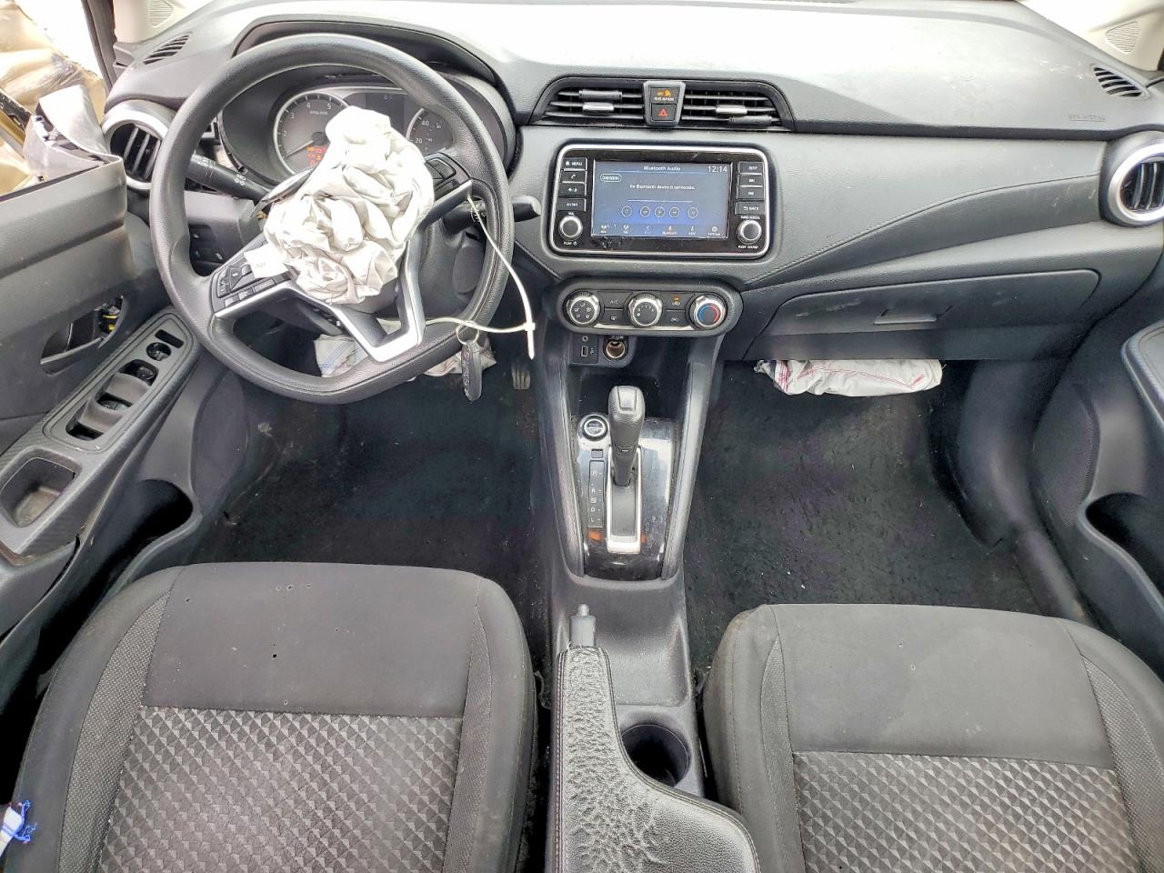 2020 NISSAN VERSA S photo 15