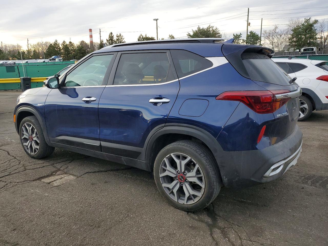 2021 KIA SELTOS SX TURBO photo 3