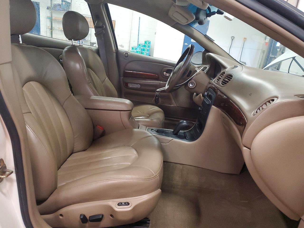 2001 CHRYSLER 300M photo 13