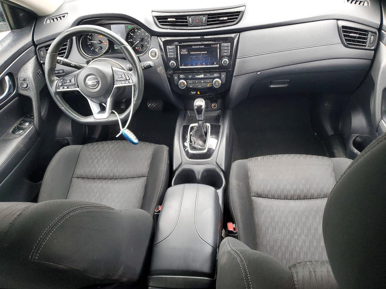 2018 NISSAN ROGUE SV photo 8