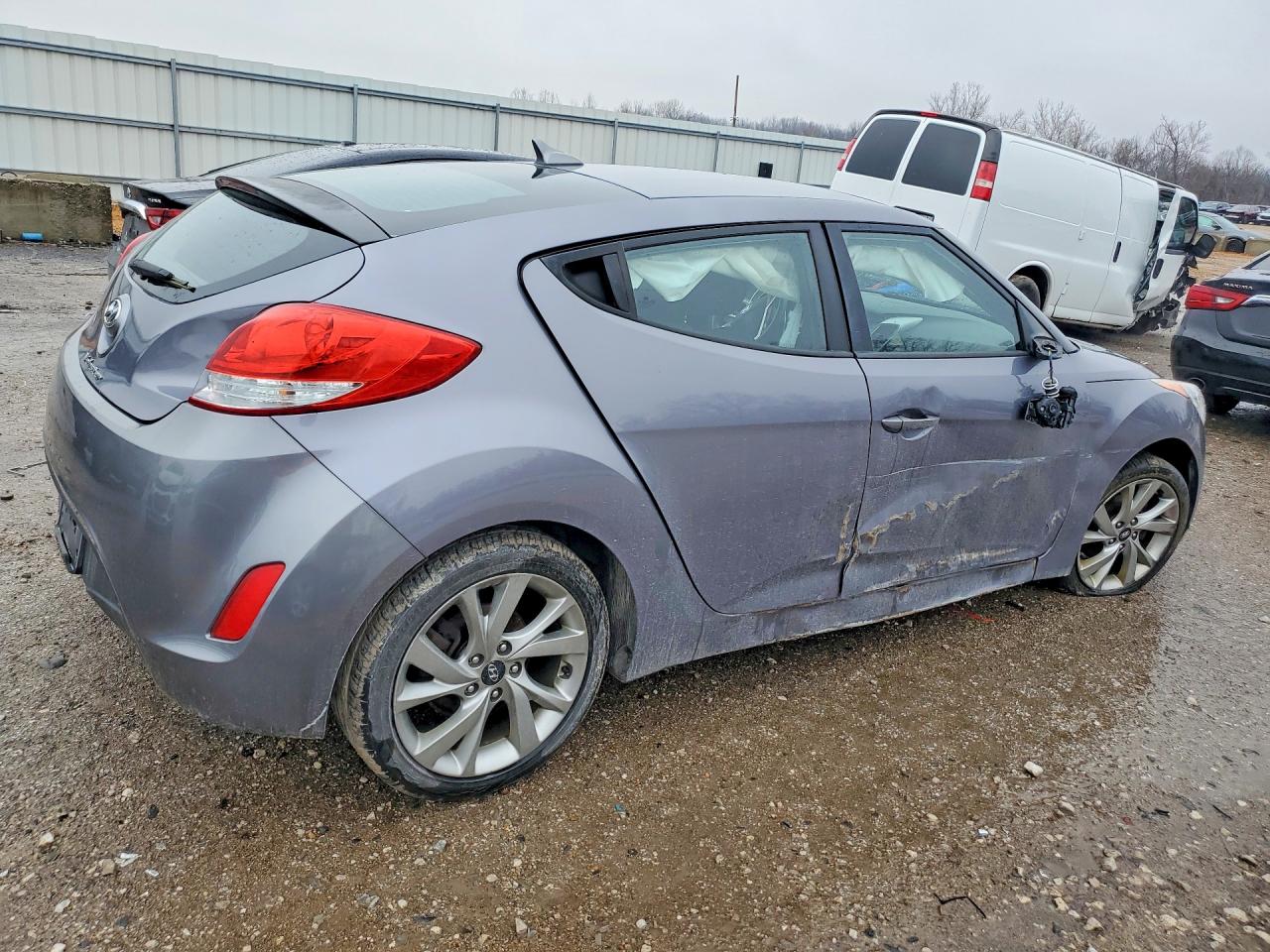 2016 HYUNDAI VELOSTER BASE photo 3