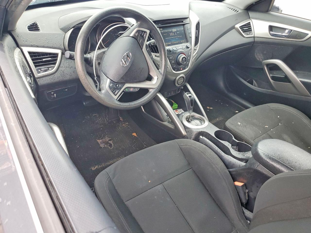 2016 HYUNDAI VELOSTER BASE photo 8