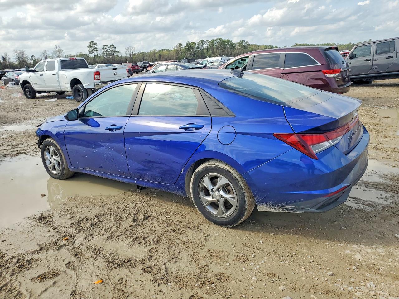 2021 HYUNDAI ELANTRA SE photo 4
