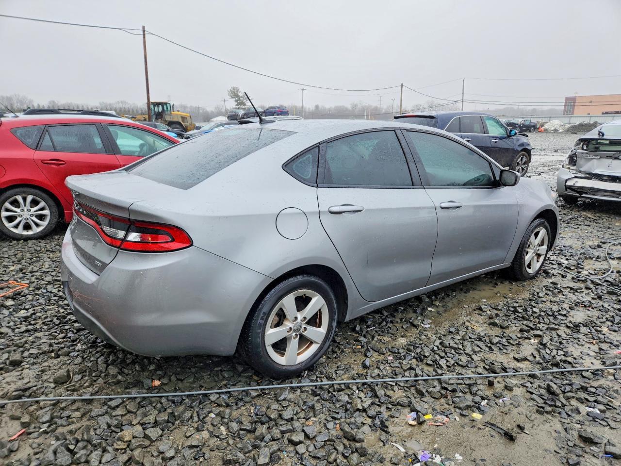 2015 DODGE DART SXT photo 3