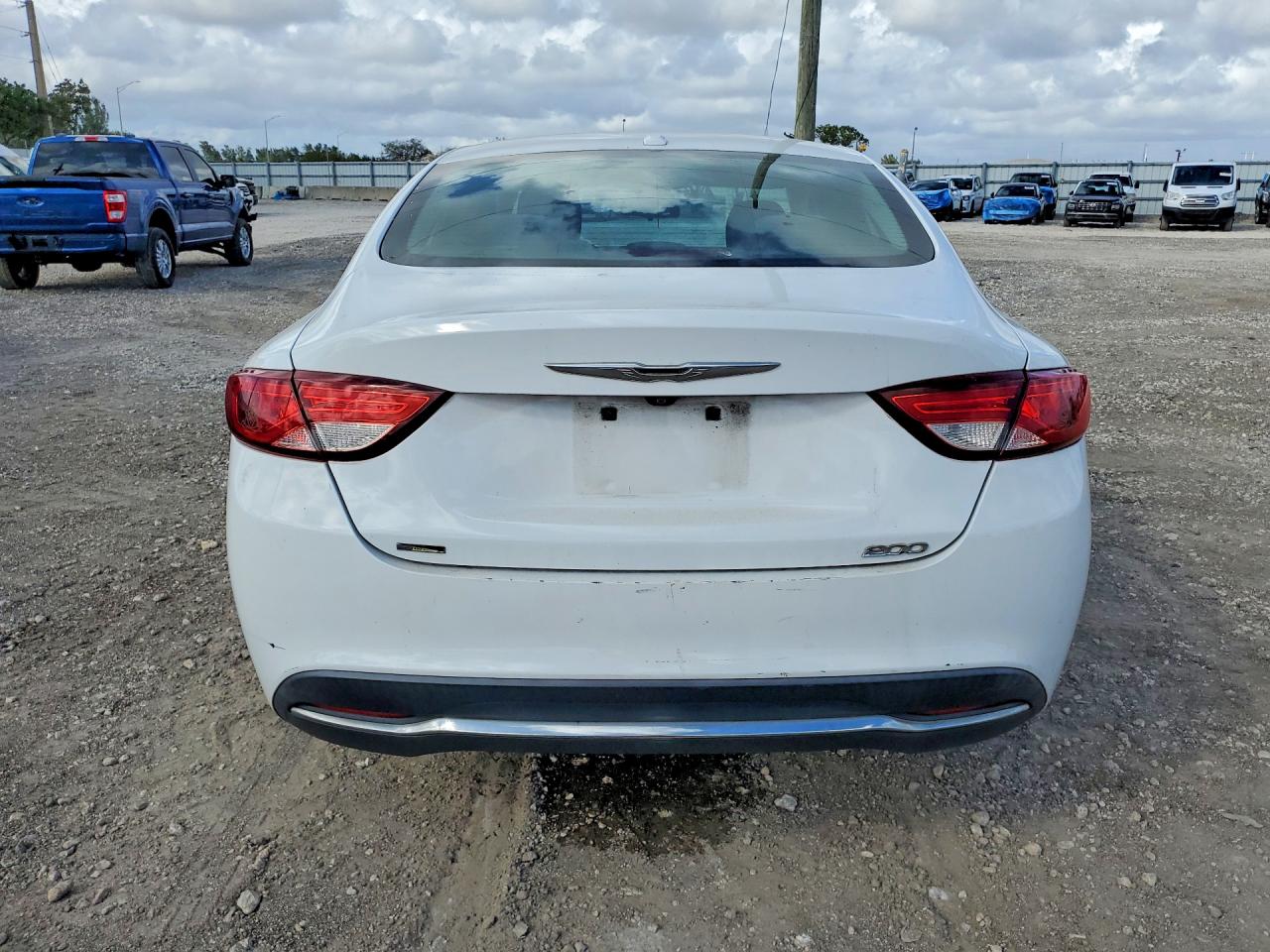 2015 CHRYSLER 200 LIMITED photo 11