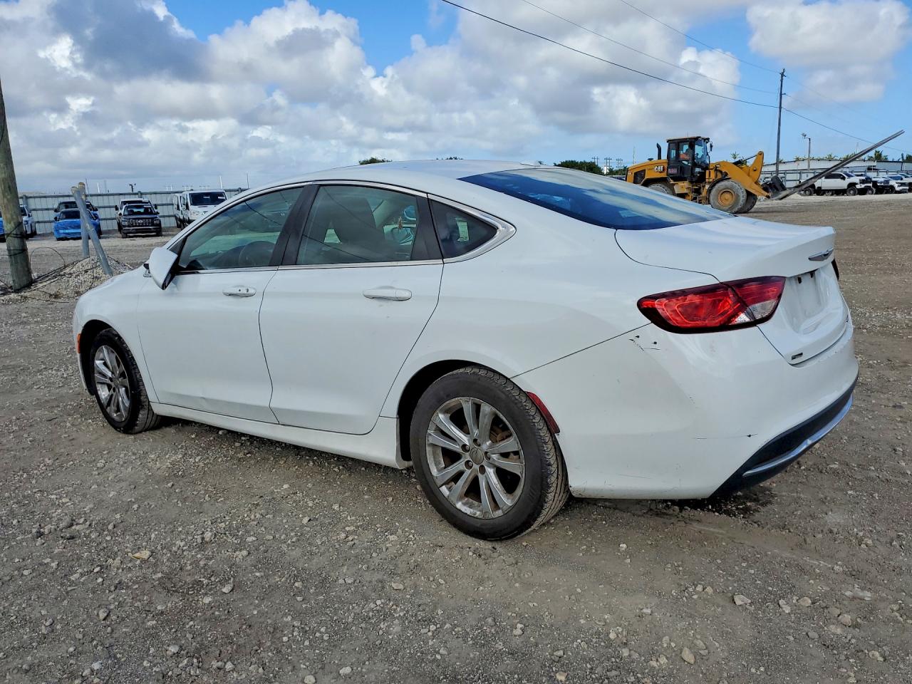 2015 CHRYSLER 200 LIMITED photo 3