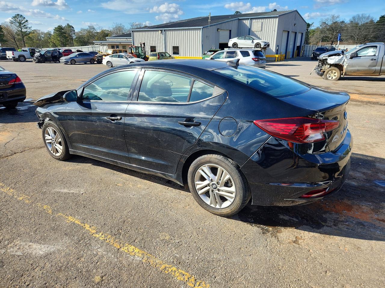 2019 HYUNDAI ELANTRA SEL photo 3