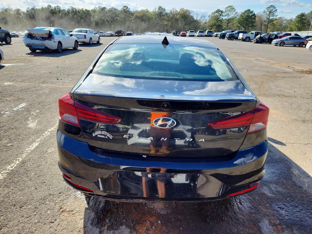 2019 HYUNDAI ELANTRA SEL photo 11