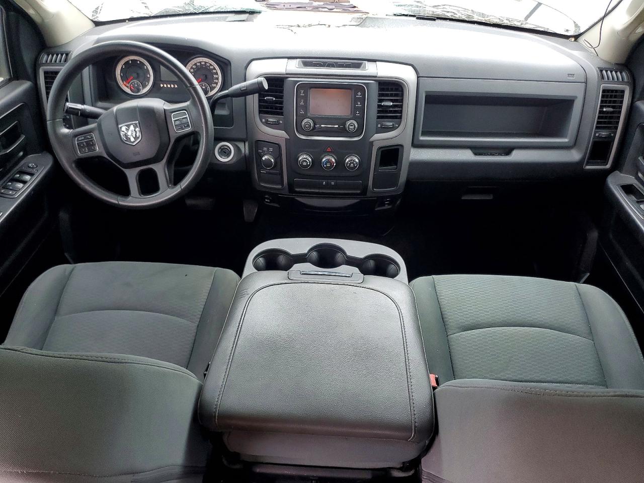 2014 RAM 1500 ST photo 22