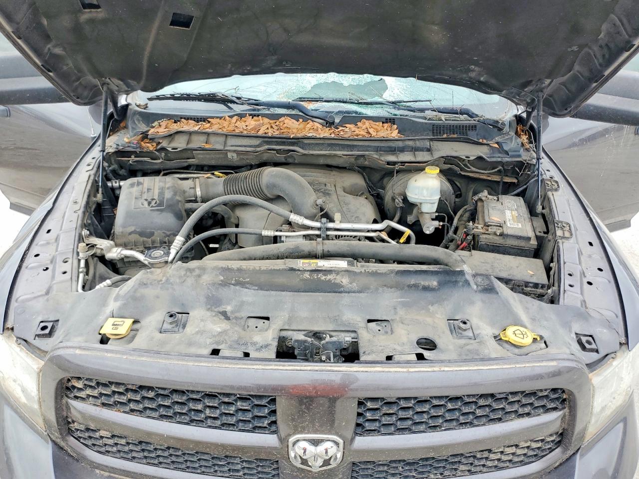 2014 RAM 1500 ST photo 31